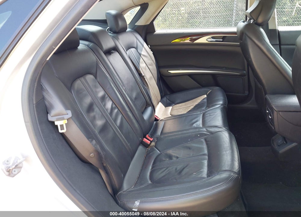 2014 LINCOLN MKZ VIN: 3LN6L2G92ER826840