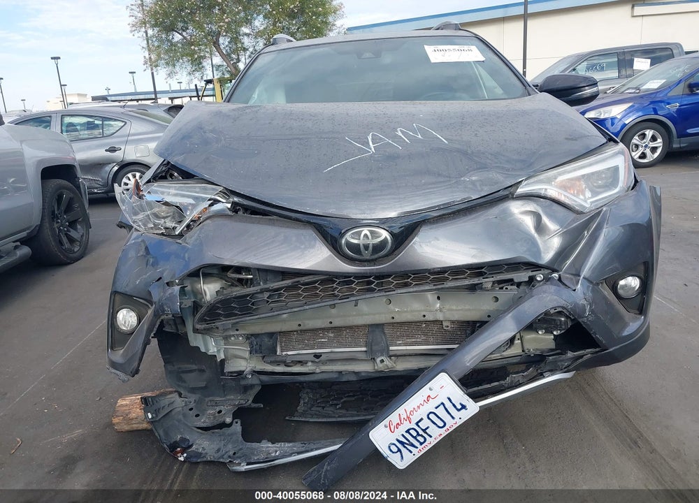 2018 TOYOTA RAV4 SE VIN: 2T3NFREV1JW491219