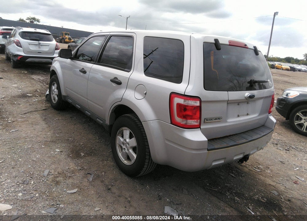 2009 FORD ESCAPE XLS VIN: 1FMCU027X9KD04977