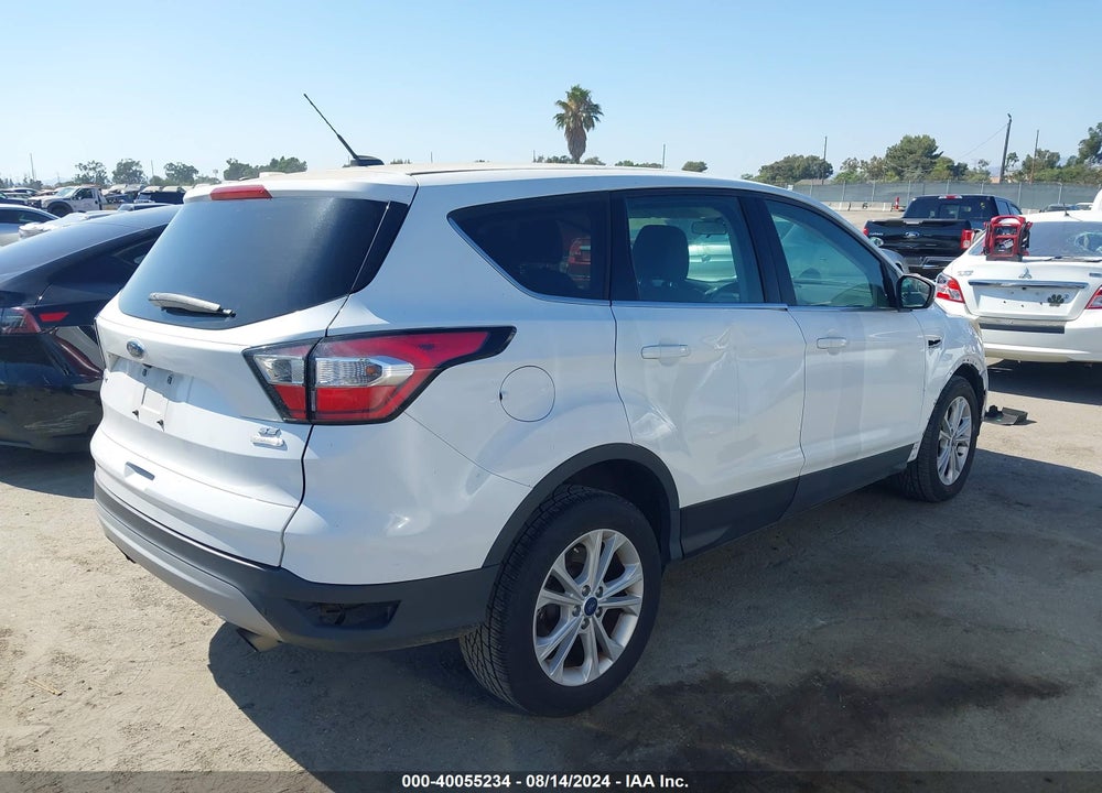 2017 FORD ESCAPE SE VIN: 1FMCU0GD1HUC80070