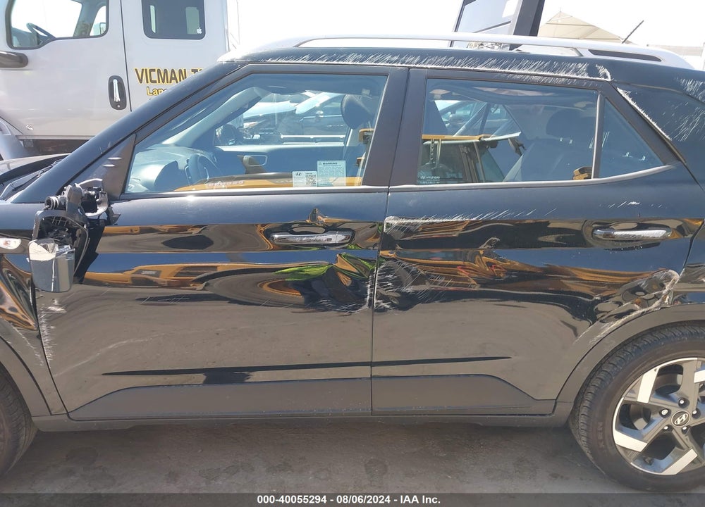 2024 HYUNDAI VENUE SEL/LIMITED VIN: KMHRC8A32RU306625