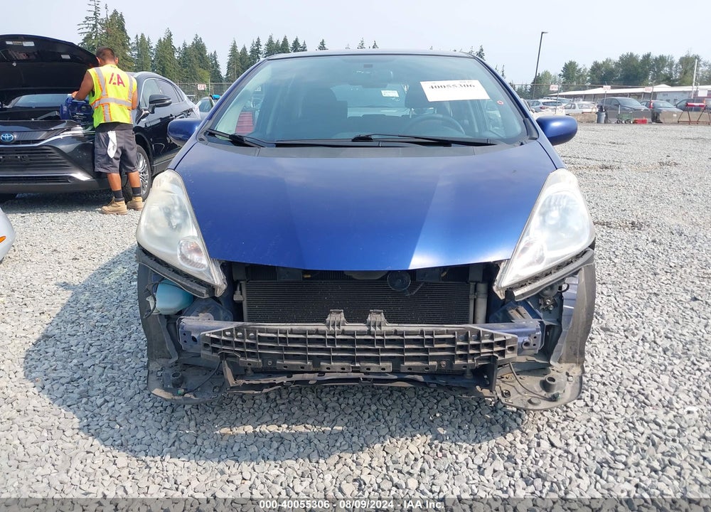 2011 HONDA FIT SPORT VIN: JHMGE8H59BC021122