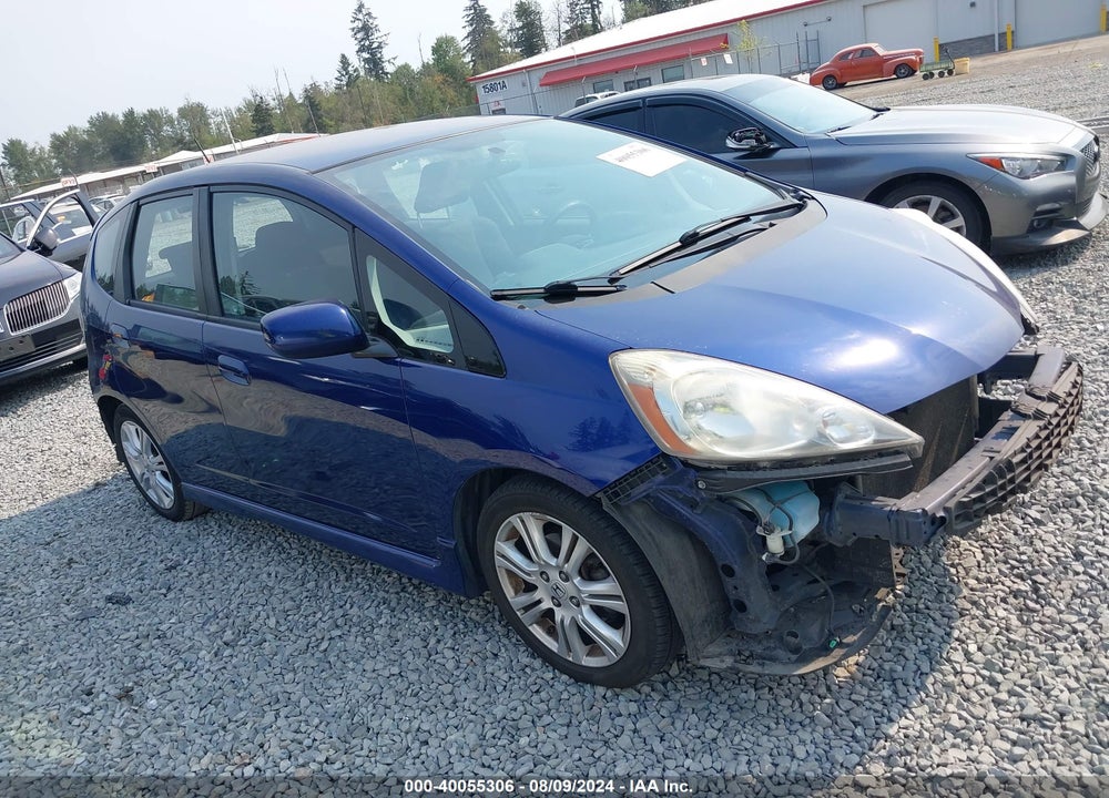 2011 HONDA FIT SPORT VIN: JHMGE8H59BC021122