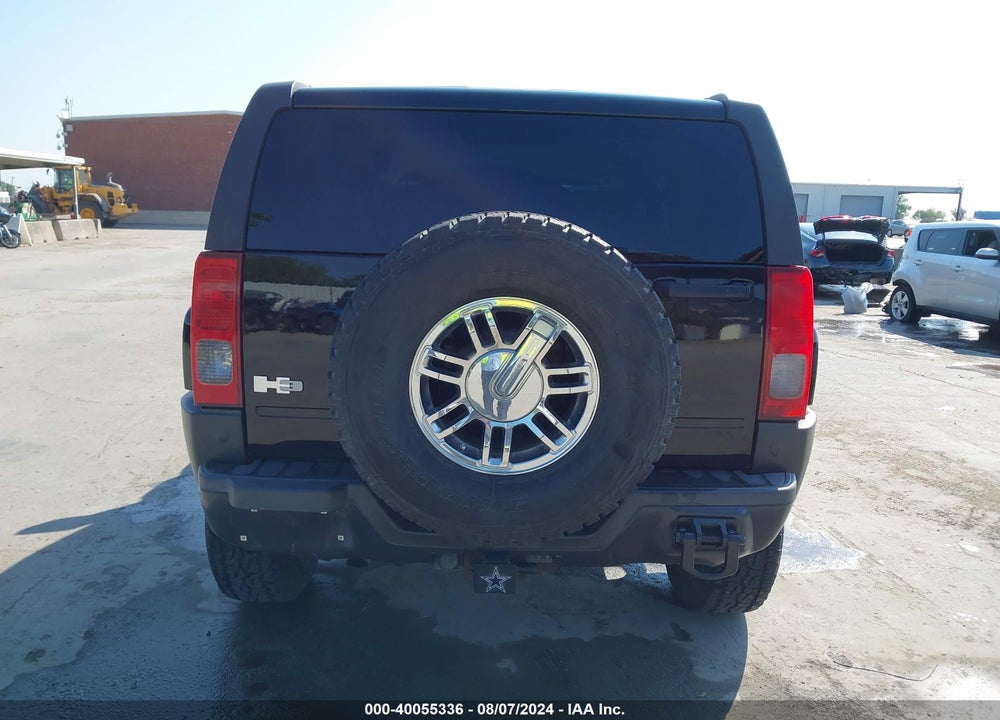 2007 HUMMER H3 SUV VIN: 5GTDN13E378107175