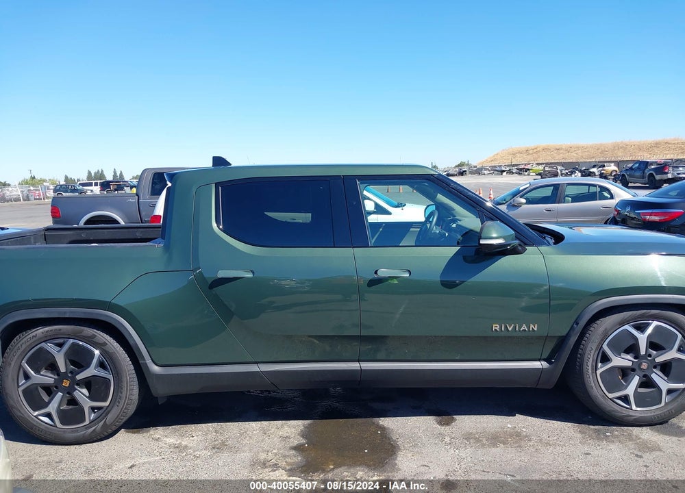 2022 RIVIAN R1T ADVENTURE VIN: 7FCTGAAAXNN014174