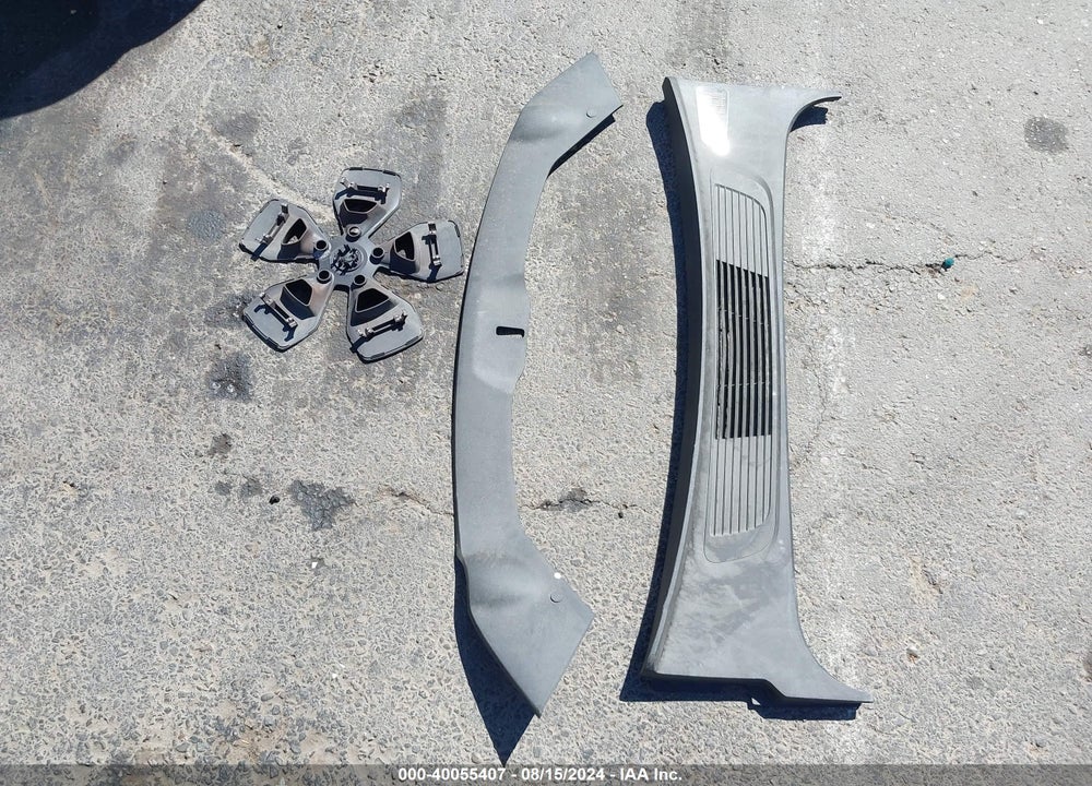 2022 RIVIAN R1T ADVENTURE VIN: 7FCTGAAAXNN014174