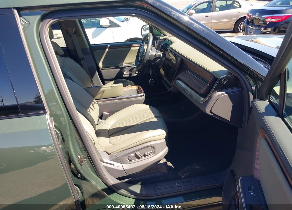 2022 RIVIAN R1T ADVENTURE VIN: 7FCTGAAAXNN014174