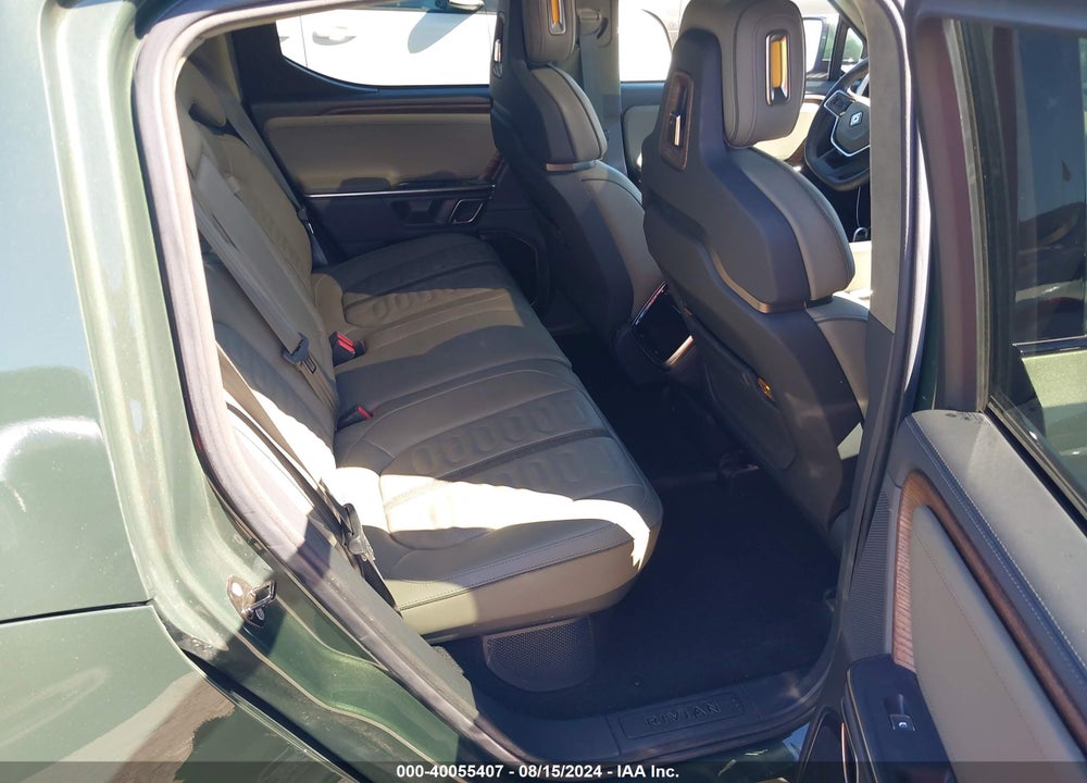 2022 RIVIAN R1T ADVENTURE VIN: 7FCTGAAAXNN014174