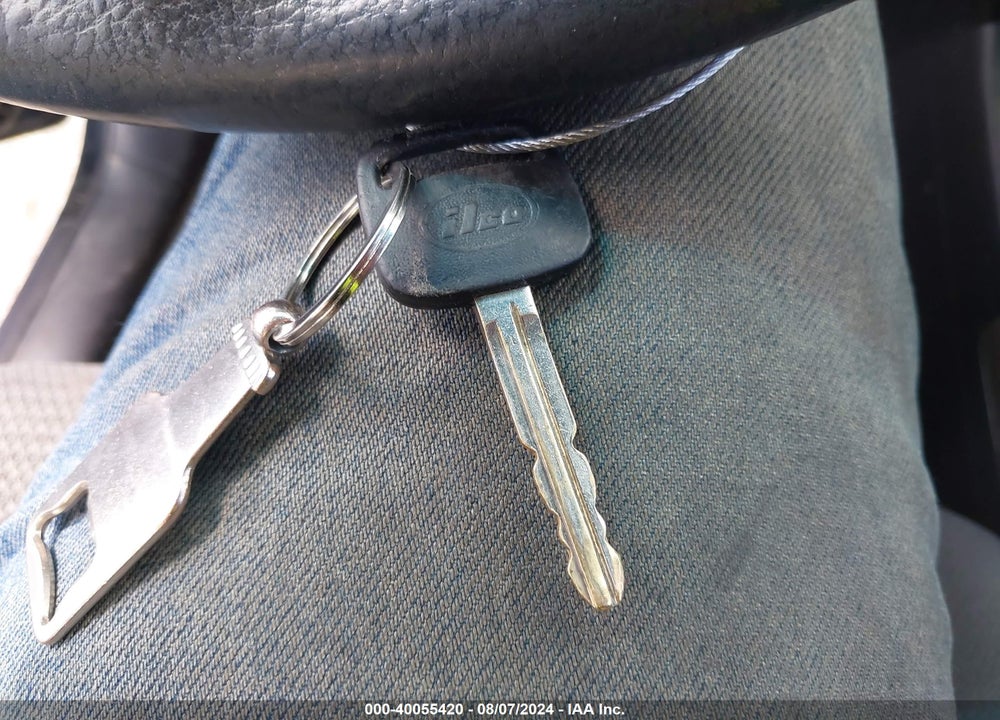2004 TOYOTA RAV4 VIN: JTEGD20V340045574