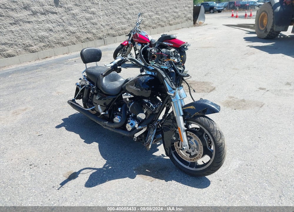 2013 HARLEY-DAVIDSON FLHX STREET GLIDE VIN: 1HD1KBM13DB679090
