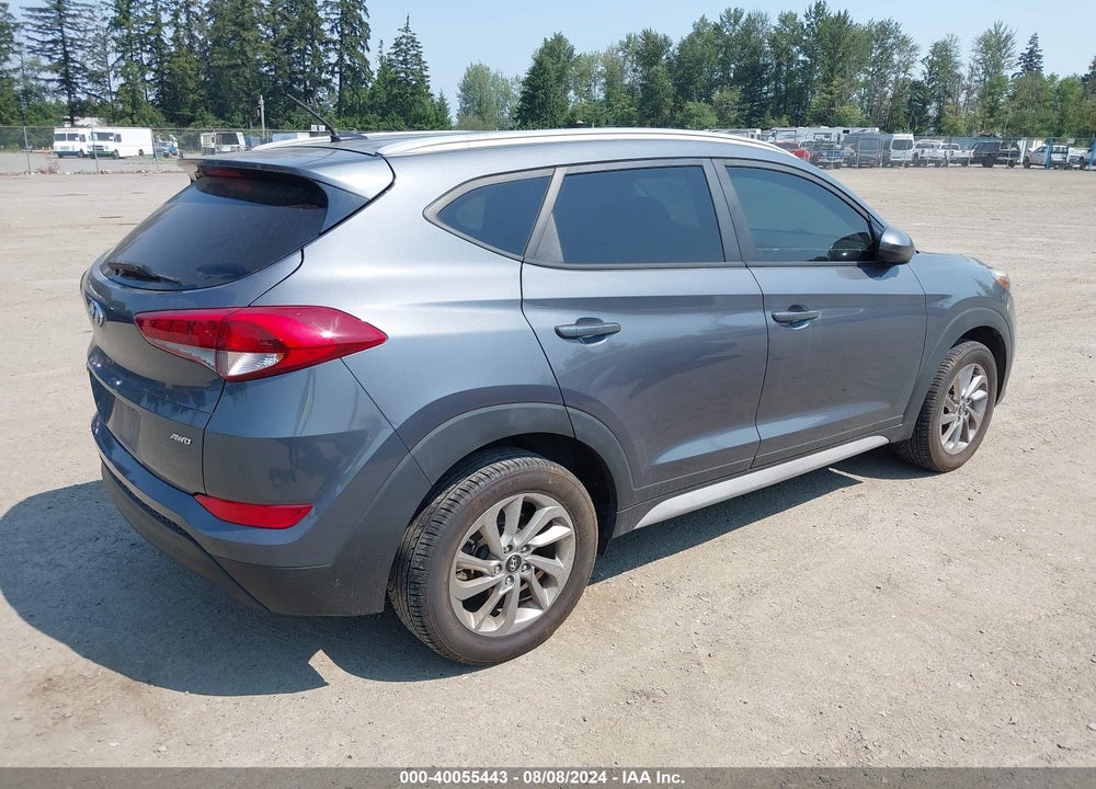 2017 HYUNDAI TUCSON SE VIN: KM8J3CA43HU444603