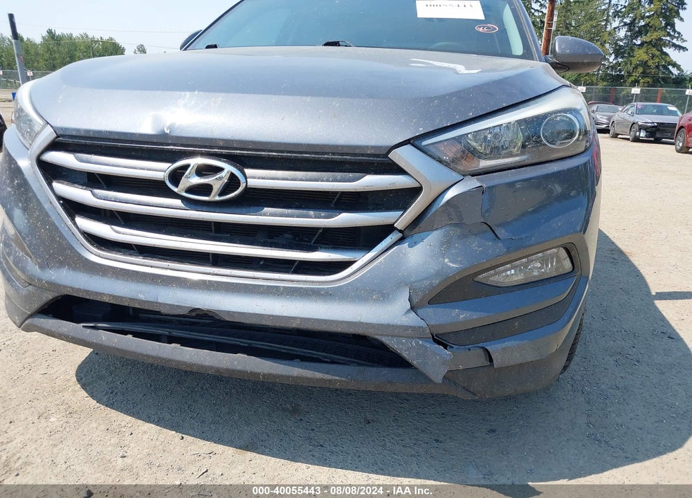 2017 HYUNDAI TUCSON SE VIN: KM8J3CA43HU444603