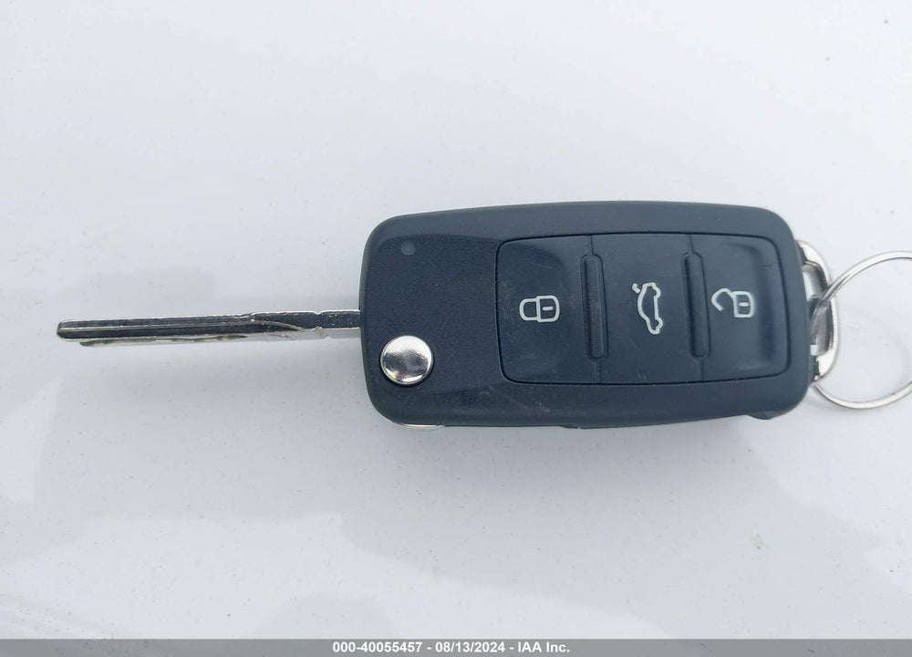 2013 VOLKSWAGEN JETTA SE VIN: 3VWDP7AJ3DM371327