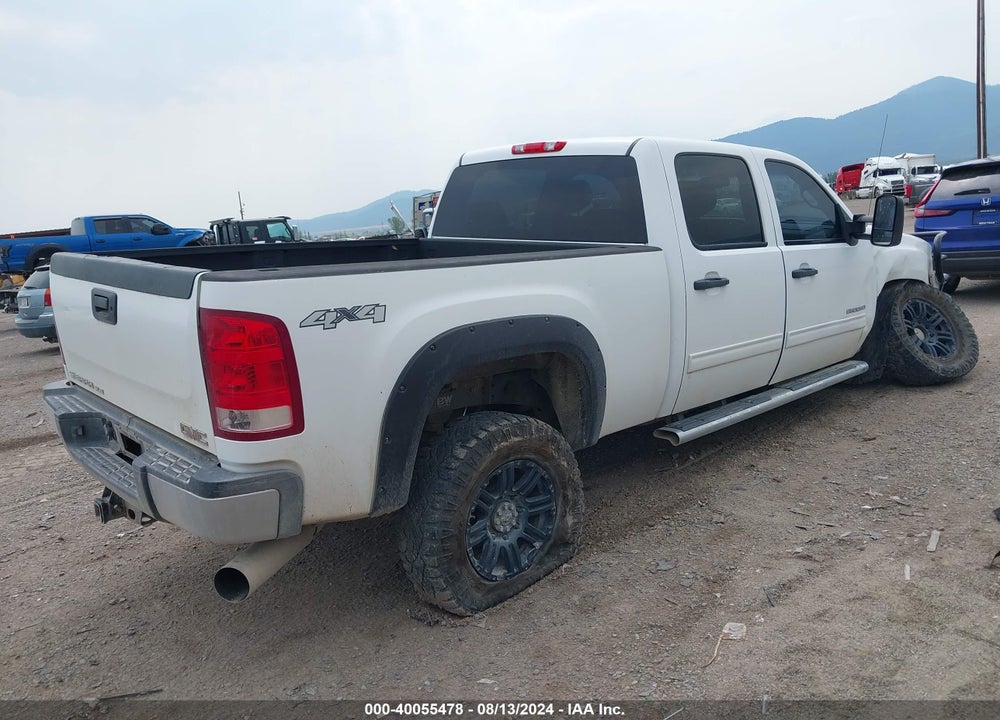 2013 GMC SIERRA 2500HD SLE VIN: 1GT120C80DF137247