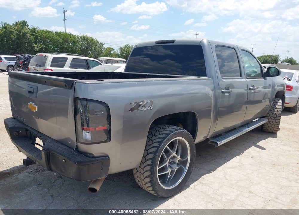2013 CHEVROLET SILVERADO 1500 LT VIN: 3GCPKSE72DG106770