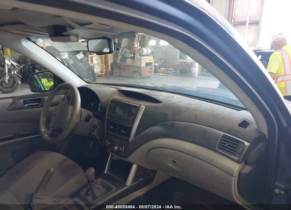 2013 SUBARU FORESTER 2.5X PREMIUM VIN: JF2SHADC5DG417804