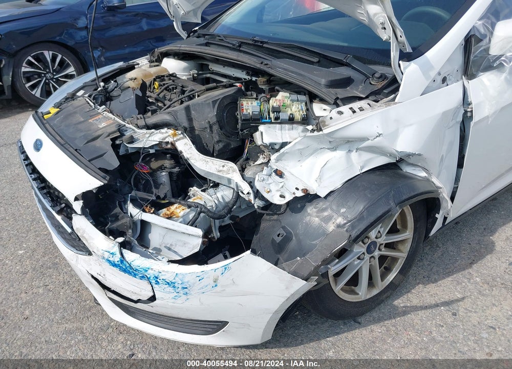 2015 FORD FOCUS SE VIN: 1FADP3F22FL371892