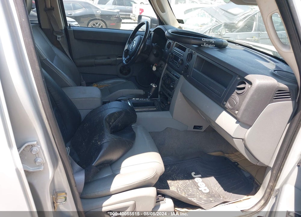 2006 JEEP COMMANDER VIN: 1J8HH48N56C319638