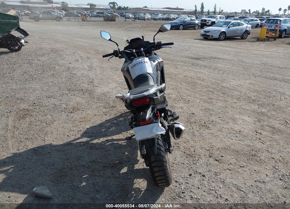 2024 HONDA XL750 VIN: JH2RD1613RK101592