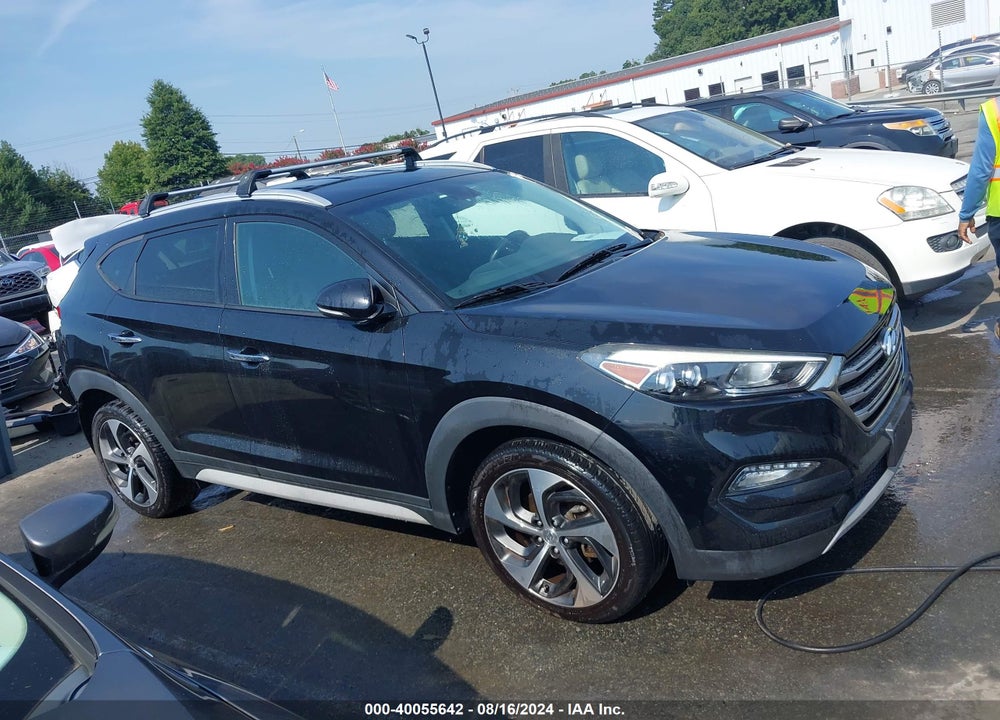 2017 HYUNDAI TUCSON LIMITED/SPORT AND ECO/SE VIN: KM8J33A25HU415957