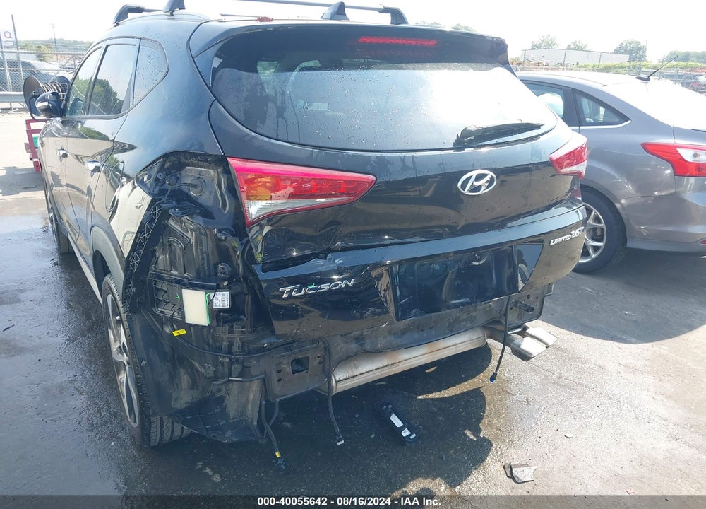 2017 HYUNDAI TUCSON LIMITED/SPORT AND ECO/SE VIN: KM8J33A25HU415957