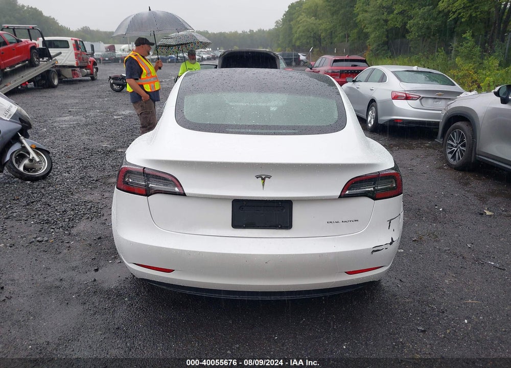 2019 TESLA MODEL 3 VIN: 5YJ3E1EB8KF493221