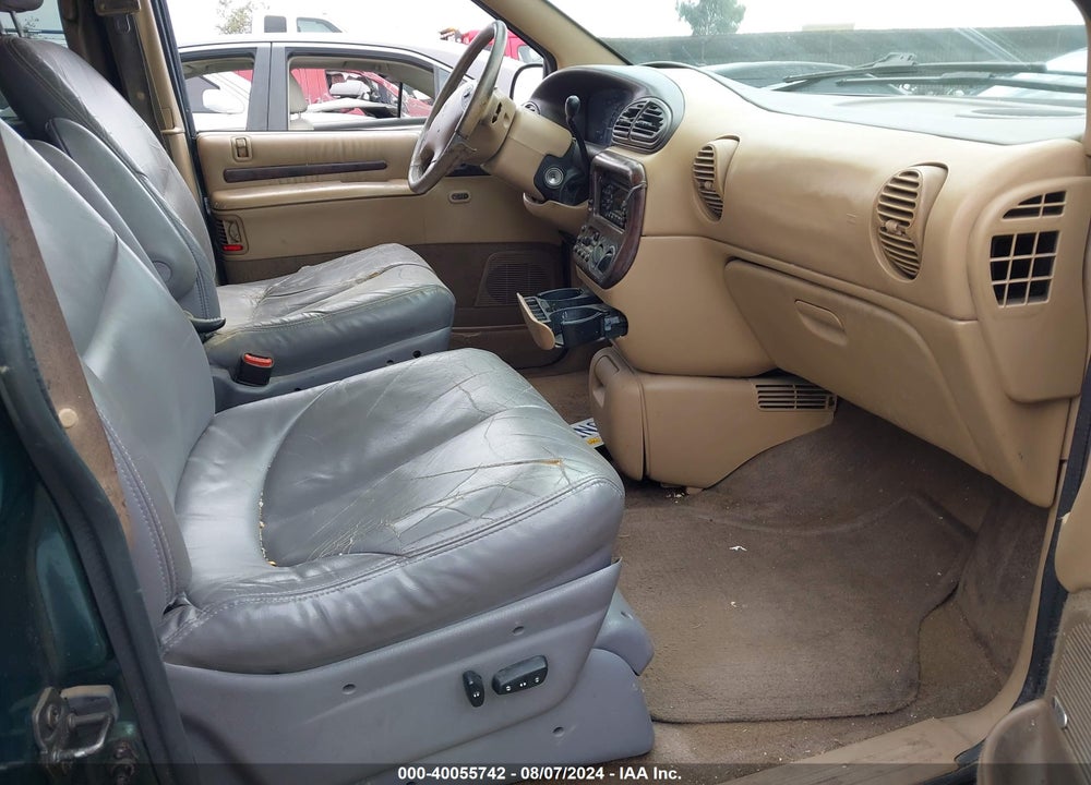1999 CHRYSLER TOWN & COUNTRY LX VIN: 1C4GP54L8XB822250