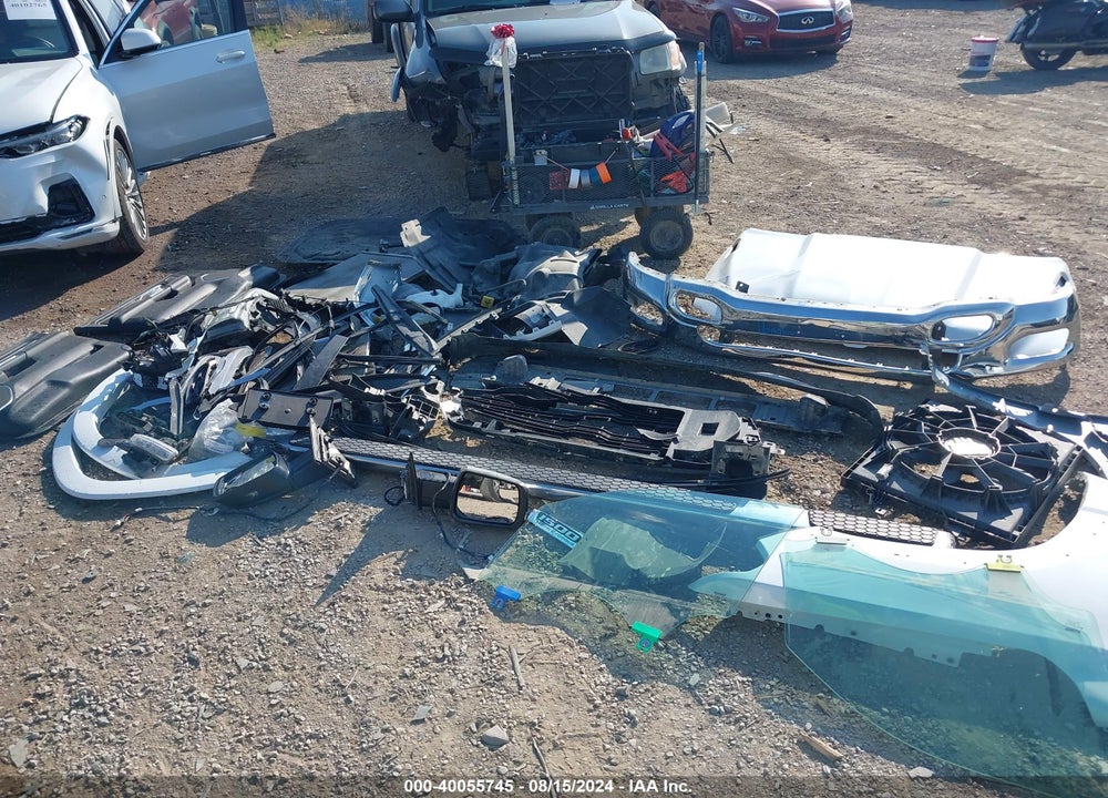 2022 RAM 1500 LAIE  4X4 5'7 BOX VIN: 1C6SRFJT6NN269390
