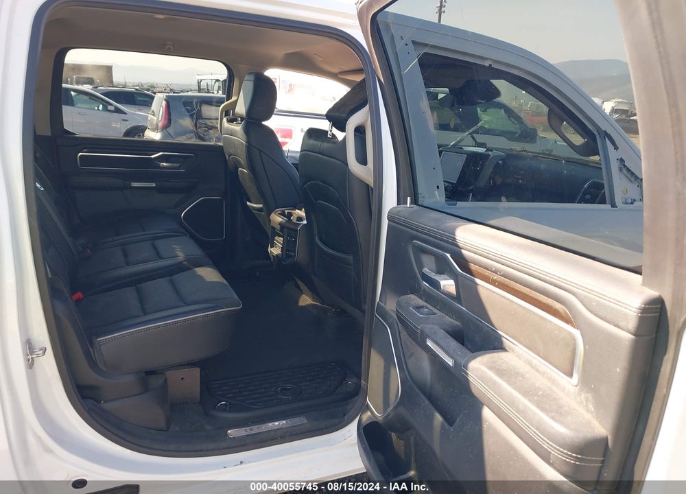 2022 RAM 1500 LAIE  4X4 5'7 BOX VIN: 1C6SRFJT6NN269390