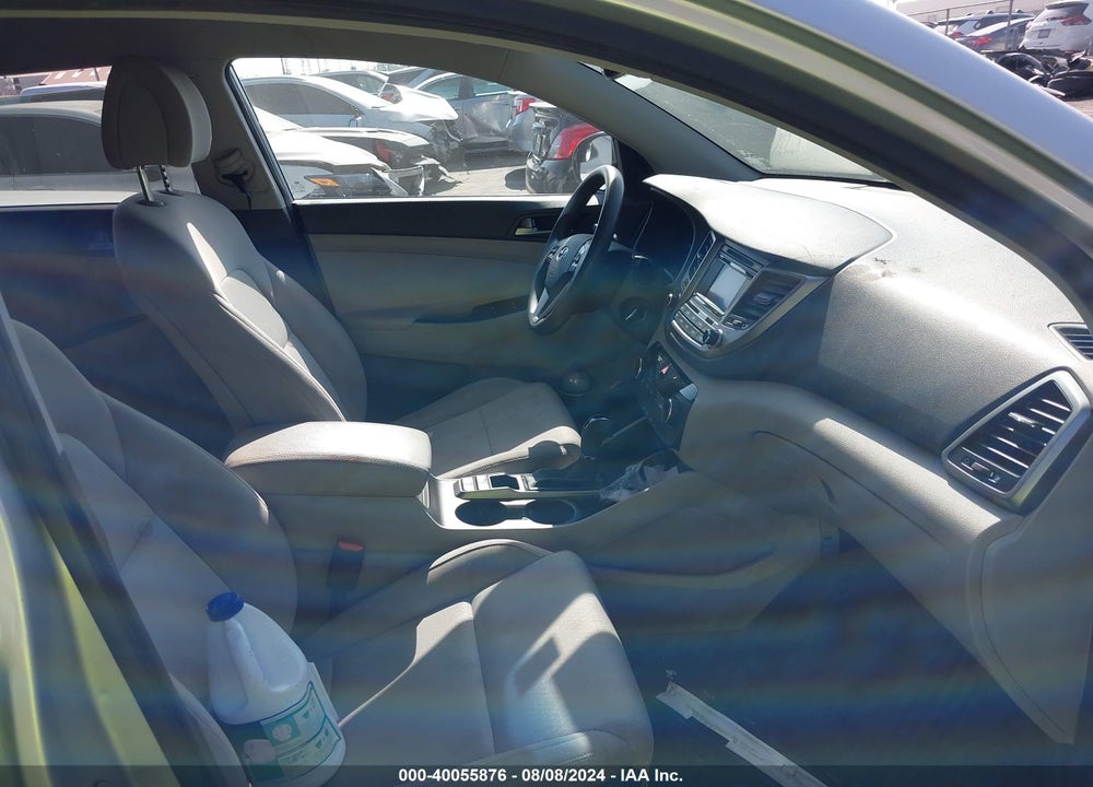 2016 HYUNDAI TUCSON SE VIN: KM8J33A49GU197621