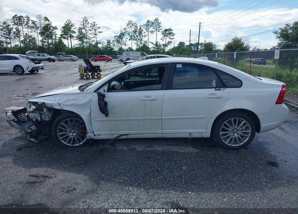 2010 VOLVO S40 2.4I VIN: YV1382MSXA2501281