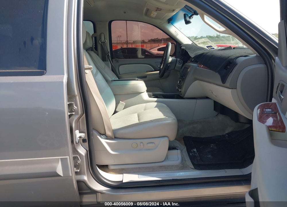2007 GMC YUKON VIN: 1GKFC13047J378625