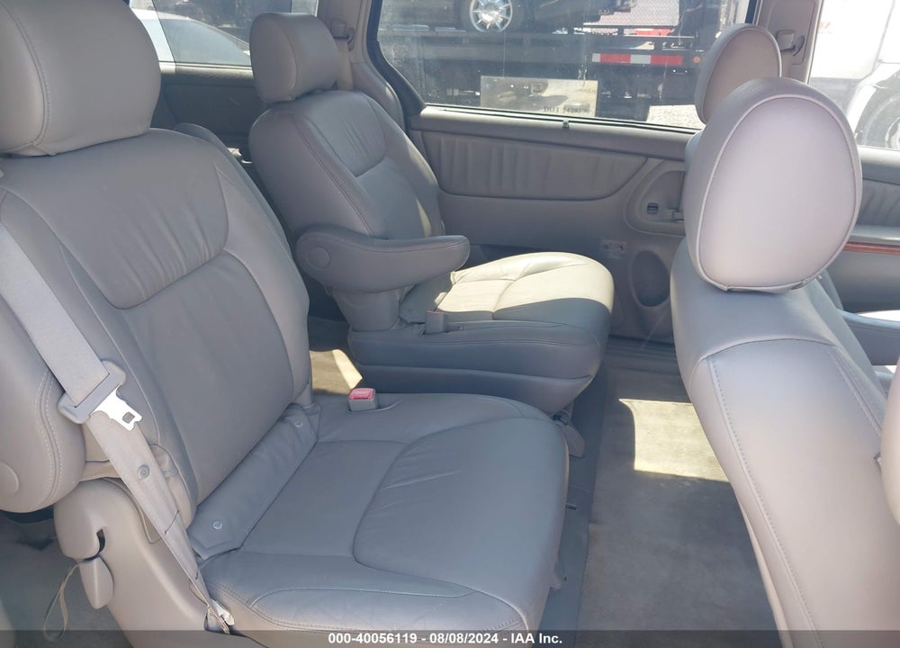 2007 TOYOTA SIENNA XLE VIN: 5TDZK22C87S050589