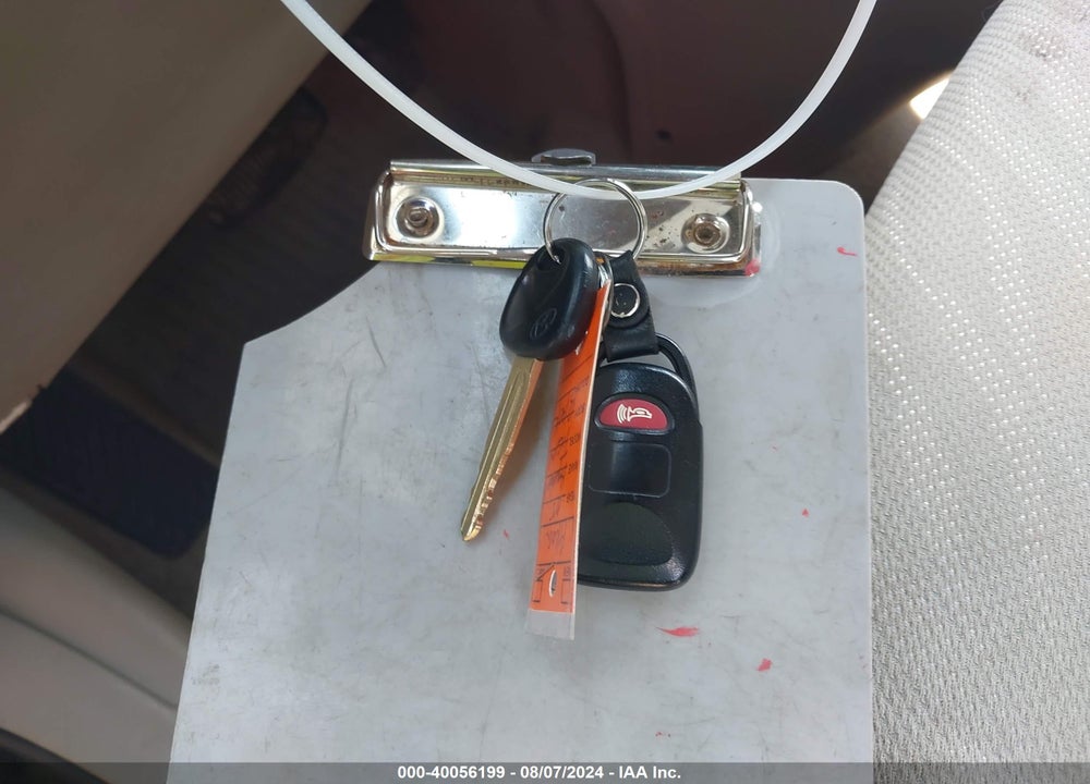 2005 HYUNDAI TUCSON GL VIN: KM8JM12B45U070223