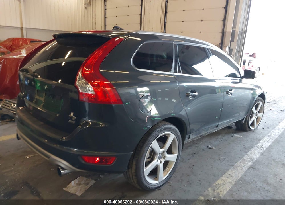 2012 VOLVO XC60 T6/T6 PLATINUM/T6 PREMIER PLUS/T6 R-DESIGN/T6 R-DESIGN PLATINUM/T6 R-DESIGN PREMIER PLUS VIN: YV4902DZ1C2322826