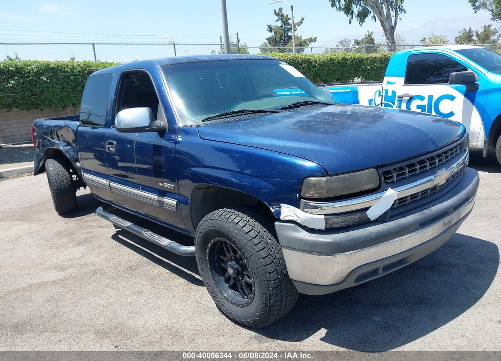 2002 CHEVROLET SILVERADO 1500 LS VIN: 2GCEC19V621297705