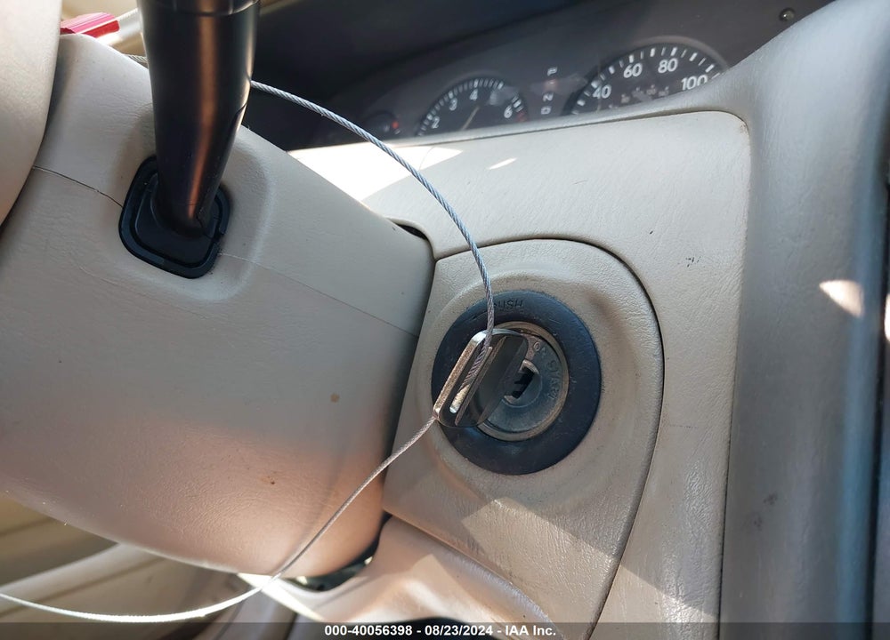 2004 TOYOTA AVALON XL VIN: 4T1BF28B84U368252
