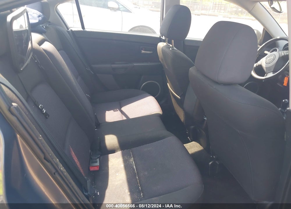 2007 MAZDA 3 S TOURING VIN: JM1BK324271747737