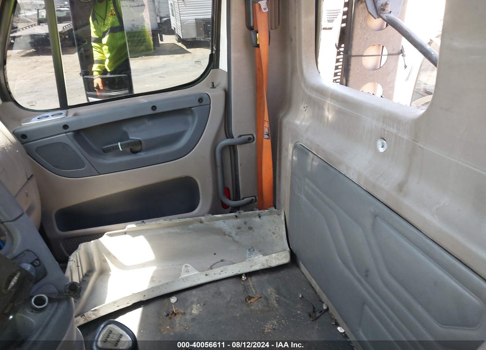 2013 FREIGHTLINER CASCADIA 125 VIN: 3AKBGDDV0DSFF8495
