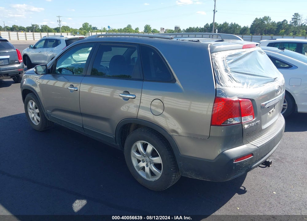 2012 KIA SORENTO LX VIN: 5XYKTCA63CG252666