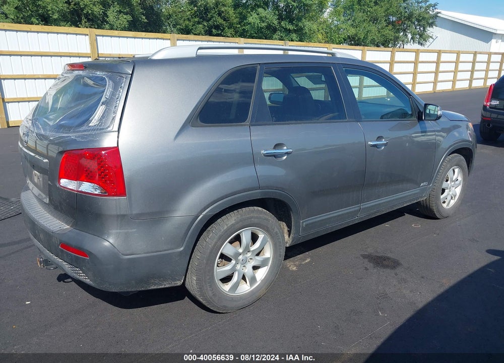 2012 KIA SORENTO LX VIN: 5XYKTCA63CG252666