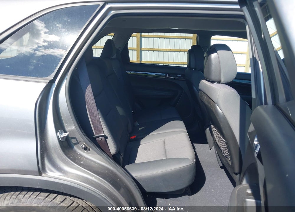 2012 KIA SORENTO LX VIN: 5XYKTCA63CG252666