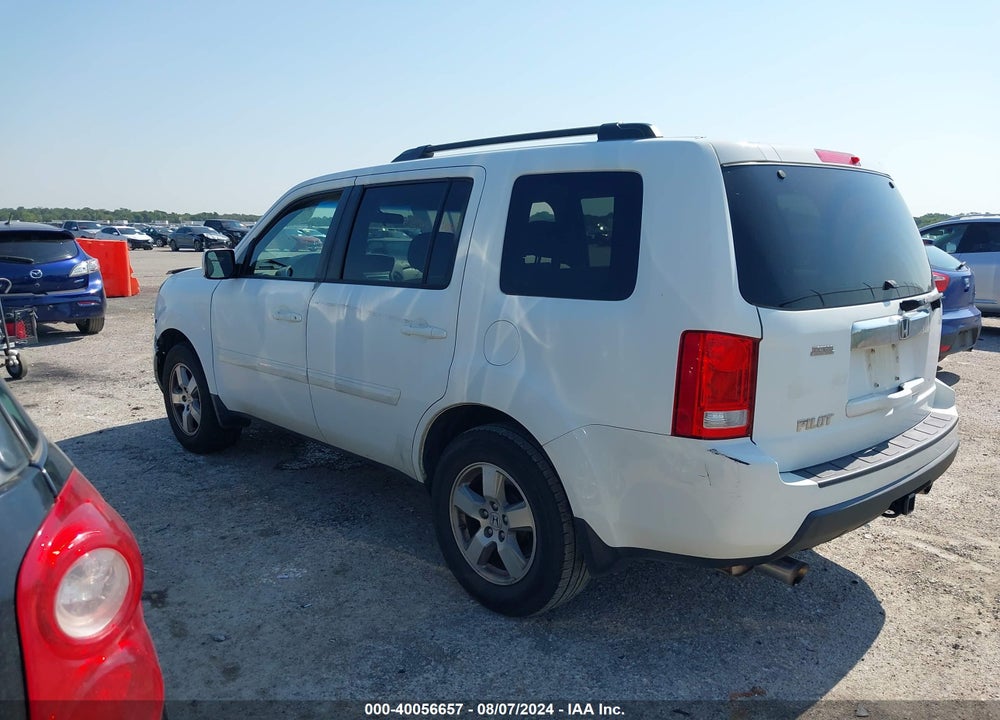 2011 HONDA PILOT EX VIN: 5FNYF3H4XBB033750