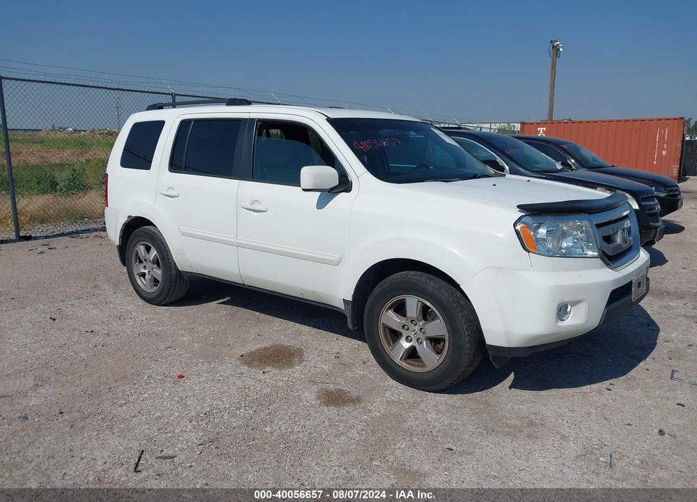 2011 HONDA PILOT EX VIN: 5FNYF3H4XBB033750