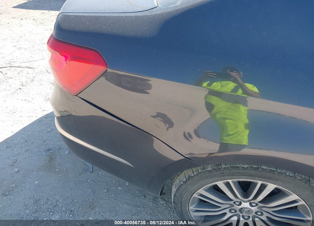 2015 KIA CADENZA VIN: KNALN4D75F5197057