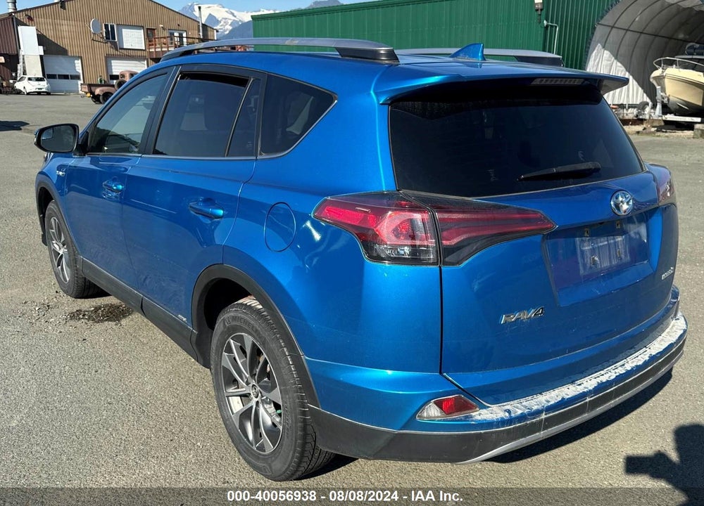 2018 TOYOTA RAV4 HYBRID LE VIN: JTMRJREV8JD230084