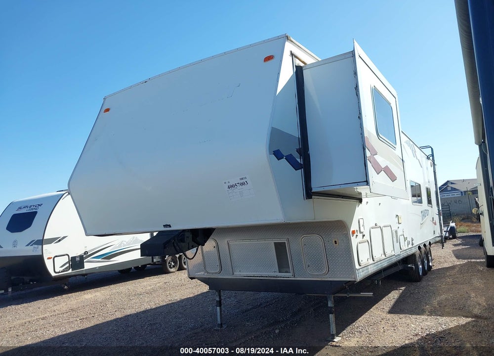 2005 THOR TAHOE 38WTB VIN: 4XTFS38365C159520