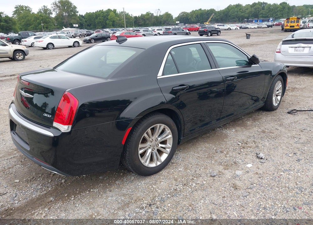 2017 CHRYSLER 300 LIMITED VIN: 2C3CCAAG4HH506447