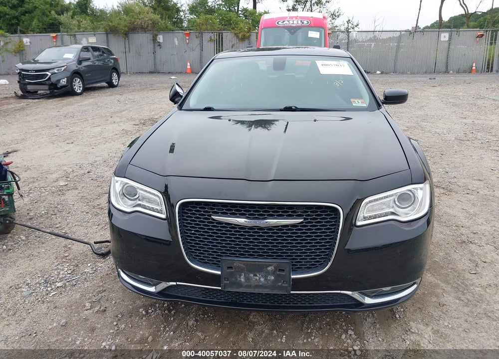 2017 CHRYSLER 300 LIMITED VIN: 2C3CCAAG4HH506447