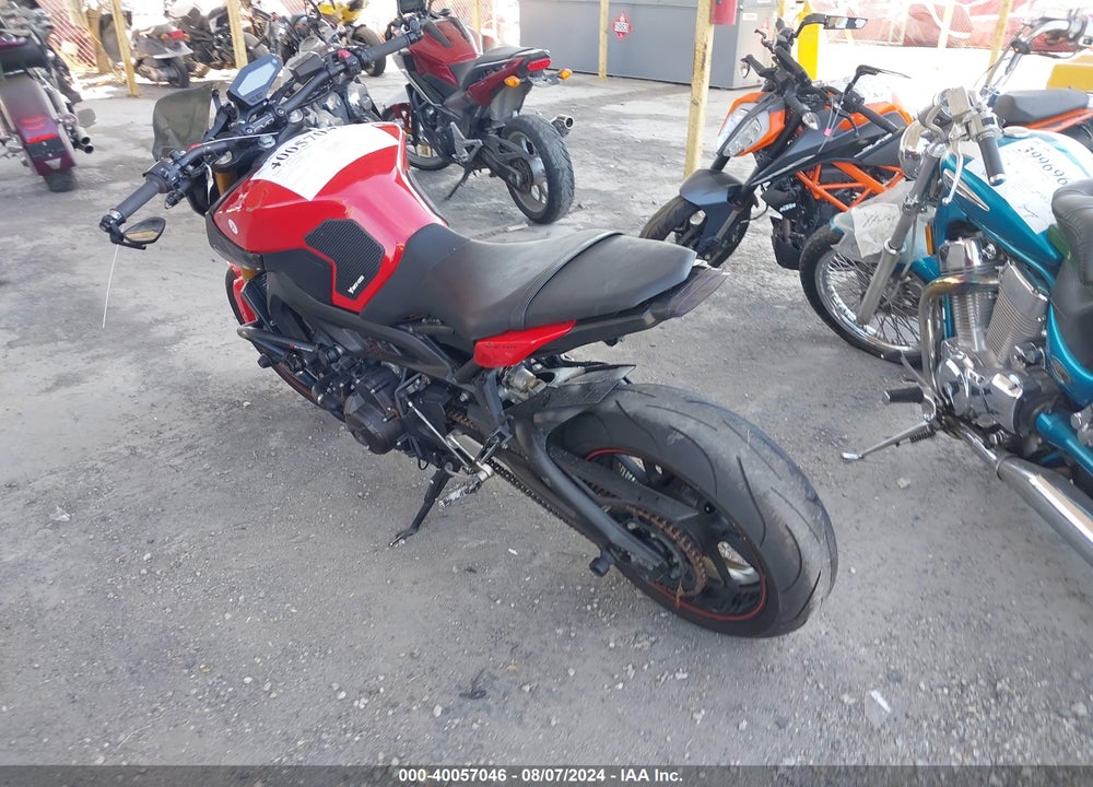 2014 YAMAHA FZ09 C VIN: JYARN33Y8EA000904